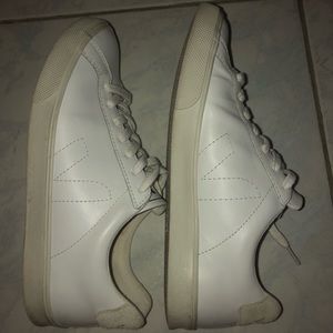 Veja Esplar Leather Shoes